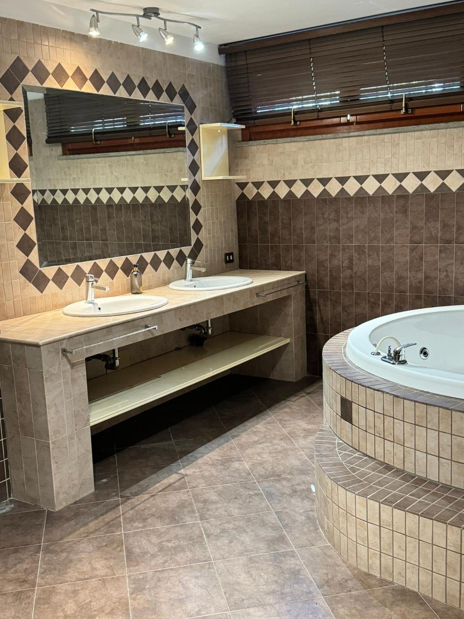 Gasthuis Dolcevita Eur 2 Luxury Rome